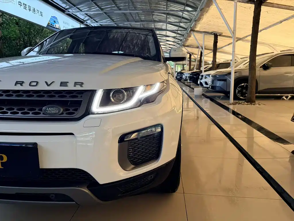 Range Rover Evoque 2018 240PS PURE Fashion Edition купить на сайте DeffCars