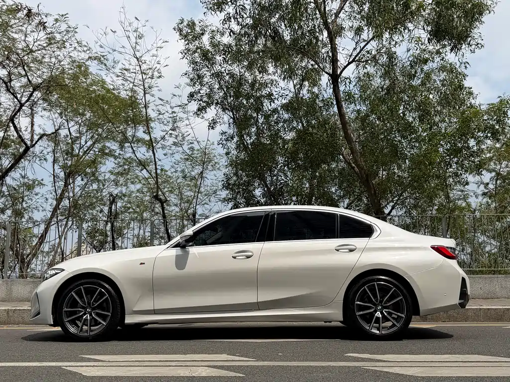 BMW 3 Series 2023 325Li M Sports Package купить на сайте DeffCars