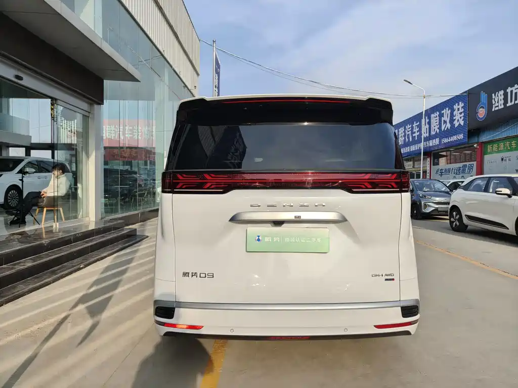 Denza D9 2025 DM-i smart driving version 1020 four-wheel drive flagship model купить на сайте DeffCars