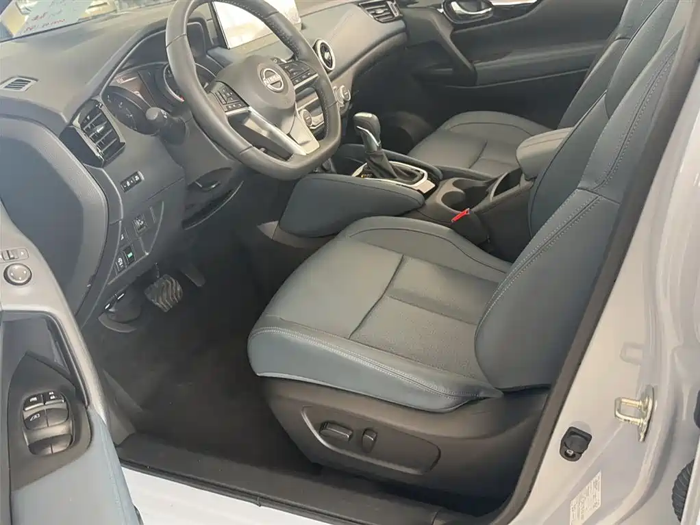 Qashqai 2025 Honor 2.0L CVT XV+ Leading Edition купить на сайте DeffCars