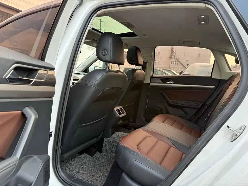 Lavida 2022 280TSI DSG Deluxe Edition купить на сайте DeffCars