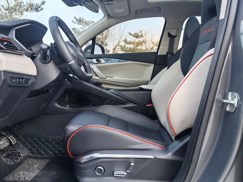 Lynk & Co 06 2020 1.5T Yao Halo купить на сайте DeffCars