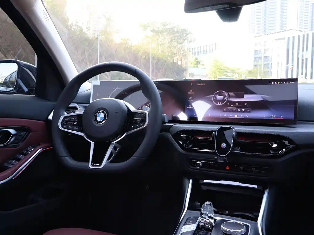 BMW 3 Series 2025 325Li M Sports Package купить на сайте DeffCars