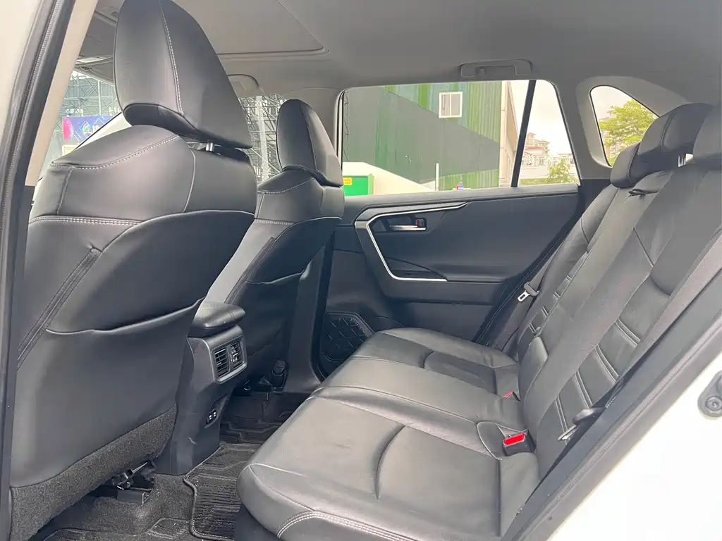RAV4 Rongfang 2020 dual engine 2.5L E-CVT four-wheel drive elite PLUS version купить на сайте DeffCars