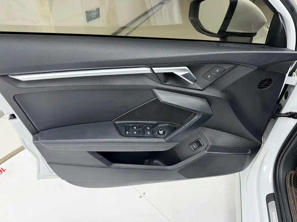 Audi A3 2023 Sportback 35 TFSI stylish and sporty купить на сайте DeffCars