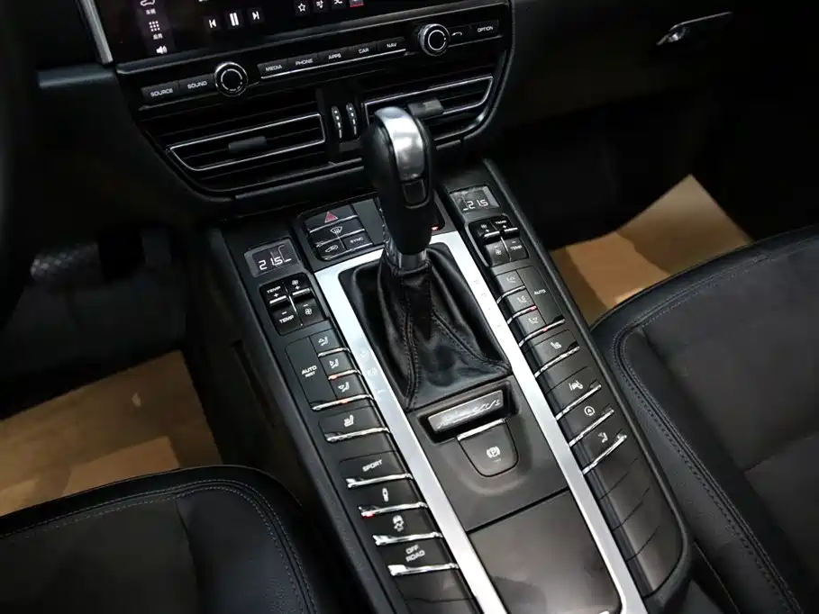 Macan 2018 Macan 2.0T купить на сайте DeffCars