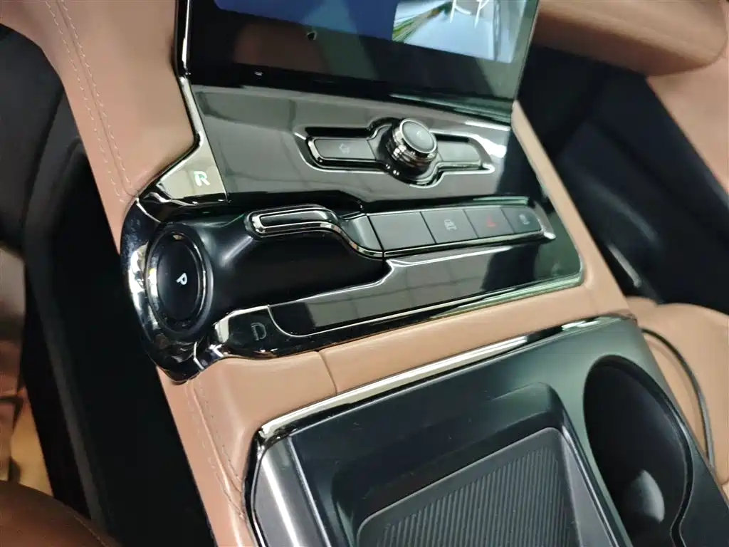 NIO ES8 2020 415KM Signature Edition Six-Seater Edition купить на сайте DeffCars