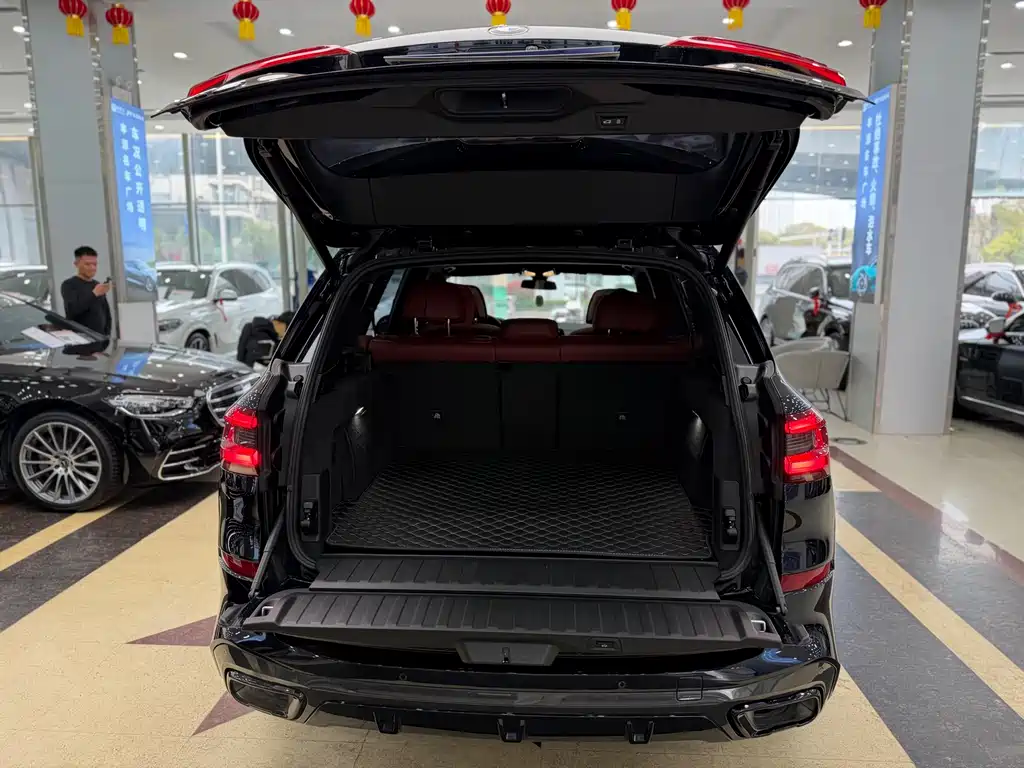 BMW X5 2022 facelift xDrive 40Li M sports package купить на сайте DeffCars