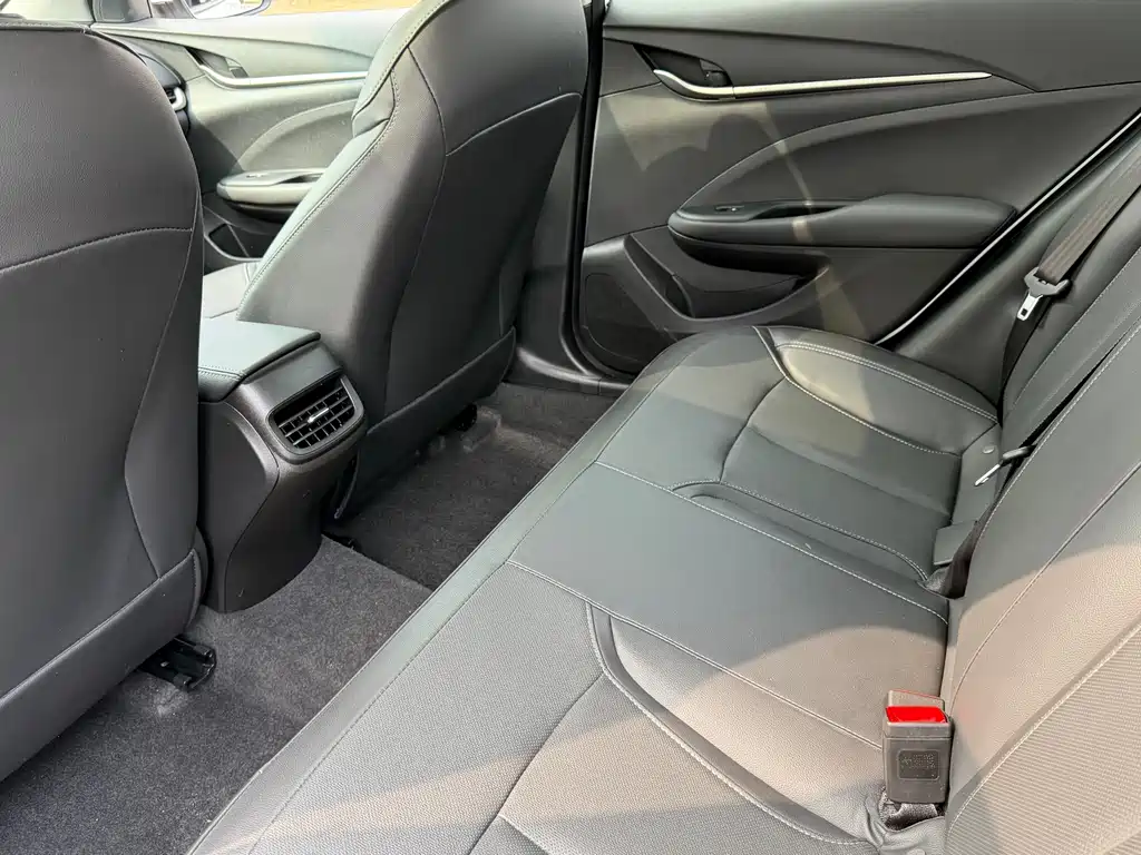 Yinglang 2021 facelift 1.3T automatic light hybrid elite model купить на сайте DeffCars