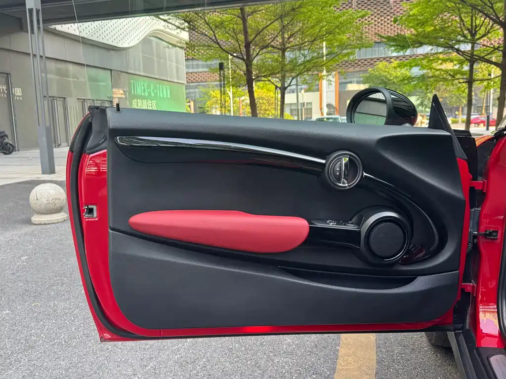 MINI 2019 2.0T COOPER S Classic купить на сайте DeffCars
