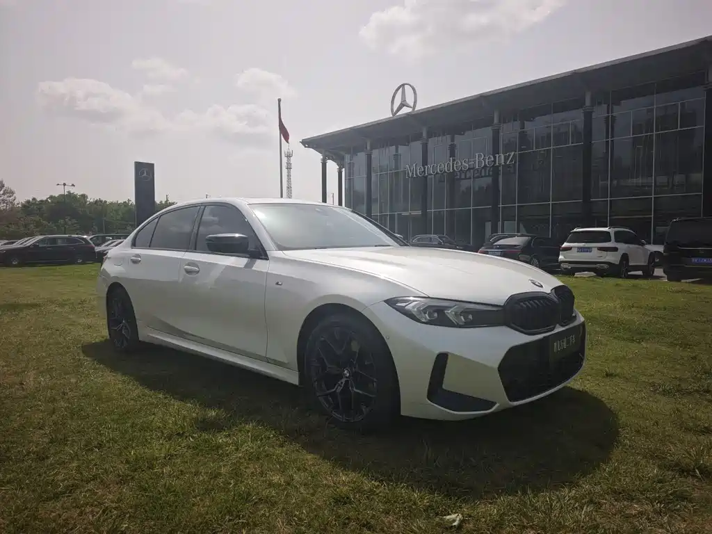 BMW 3 Series 2025 330Li M Sports Night Package купить на сайте DeffCars
