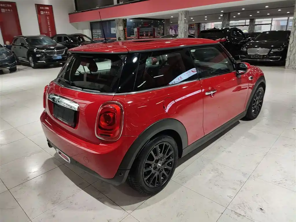 MINI 2019 1.5T ONE PLUS купить на сайте DeffCars