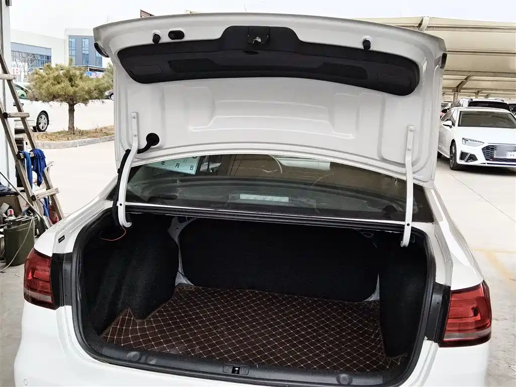 Lavida 2019 Lavida Qihang 1.5L Automatic Fashion Edition National VI купить на сайте DeffCars