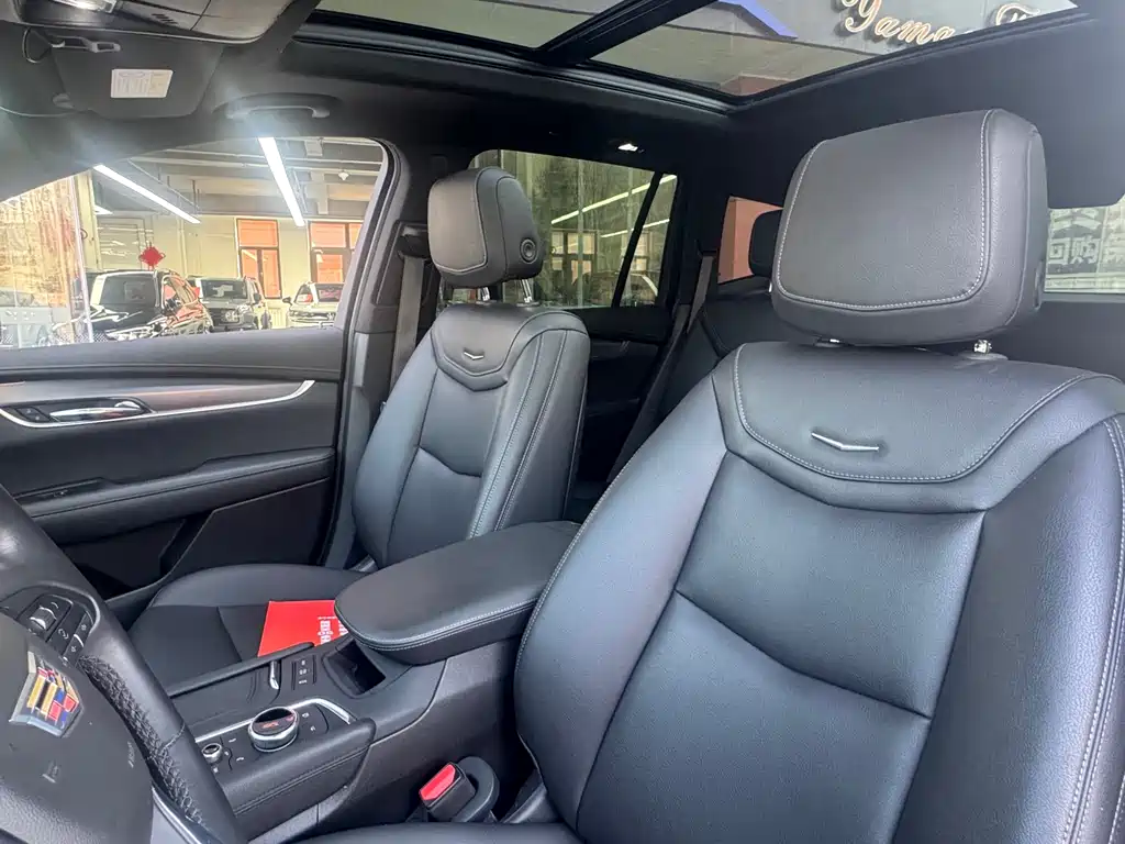 Cadillac XT6 2022 2.0T six-seat four-wheel drive stylish model купить на сайте DeffCars