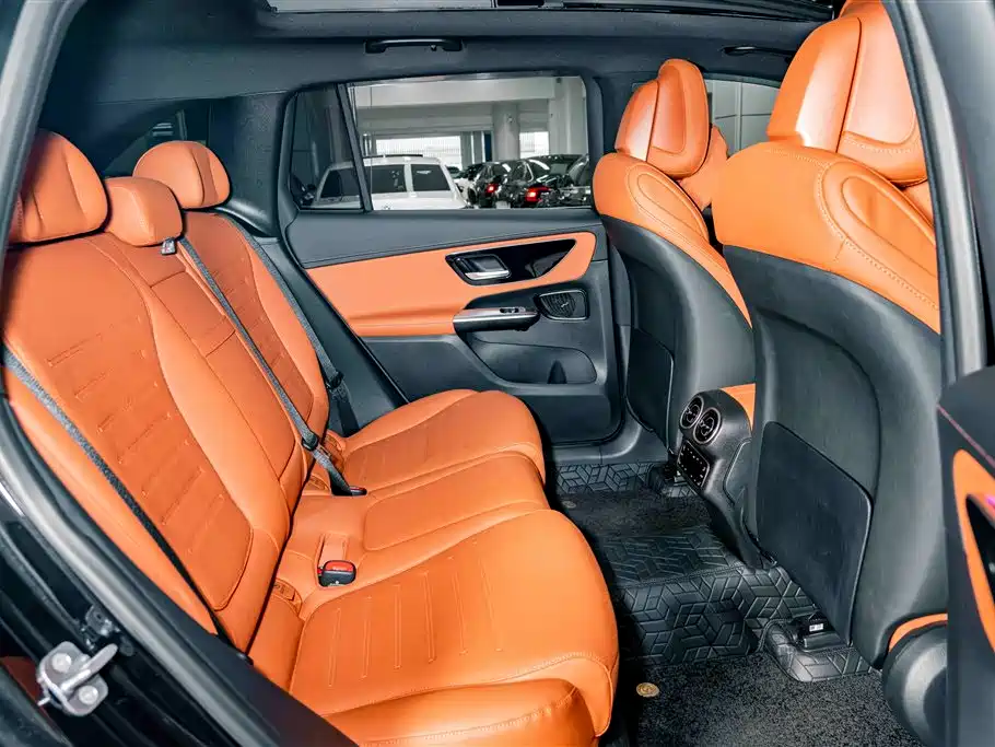 Mercedes-Benz GLC 2026 GLC 260 L 4MATIC Classic Edition купить на сайте DeffCars