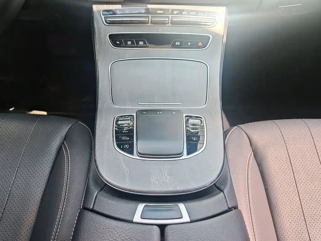 Mercedes-Benz E-Class 2023 E 300 L Luxury Model купить на сайте DeffCars