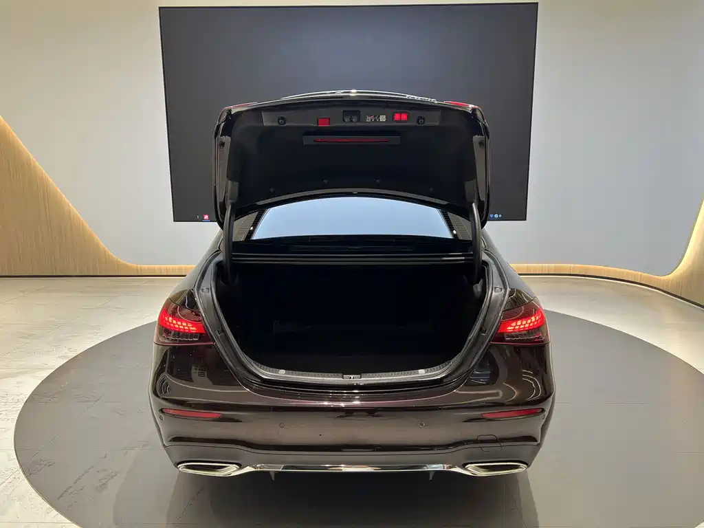 Mercedes-Benz E-Class 2023 E 300 L Sporty and Fashionable купить на сайте DeffCars