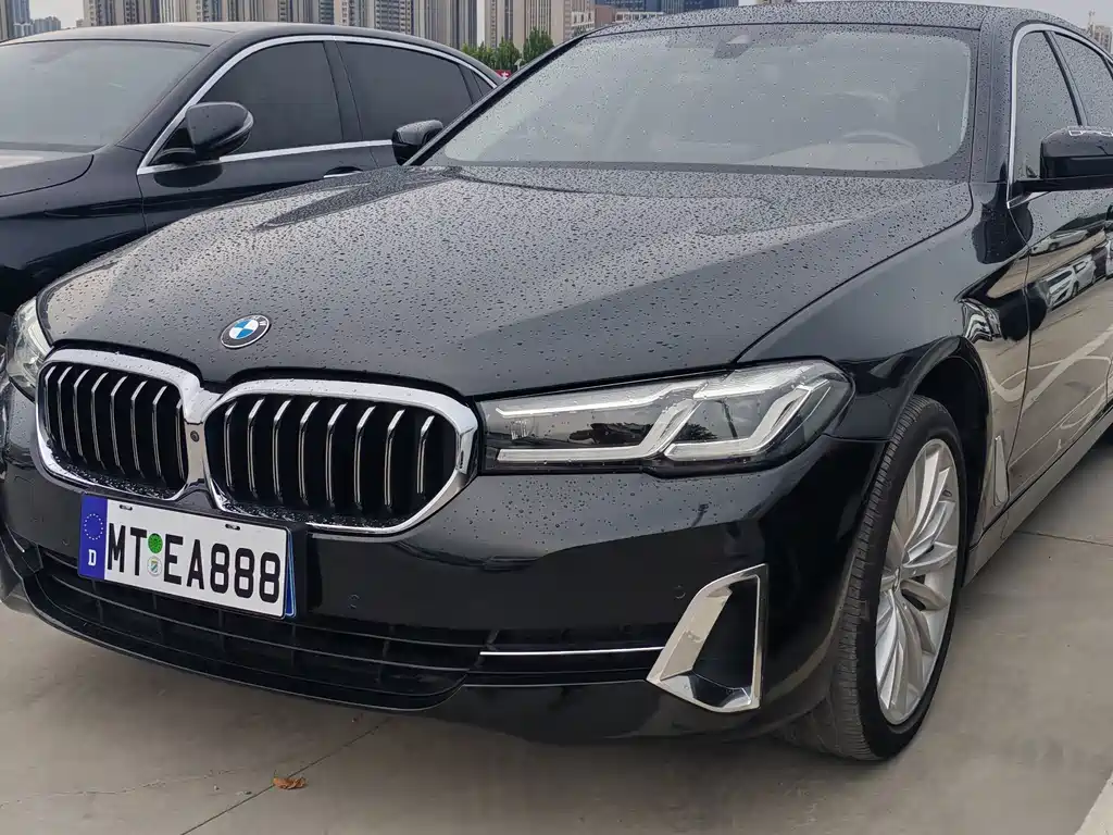 BMW 5 Series 2022 530Li Exclusive M Sports Package купить на сайте DeffCars