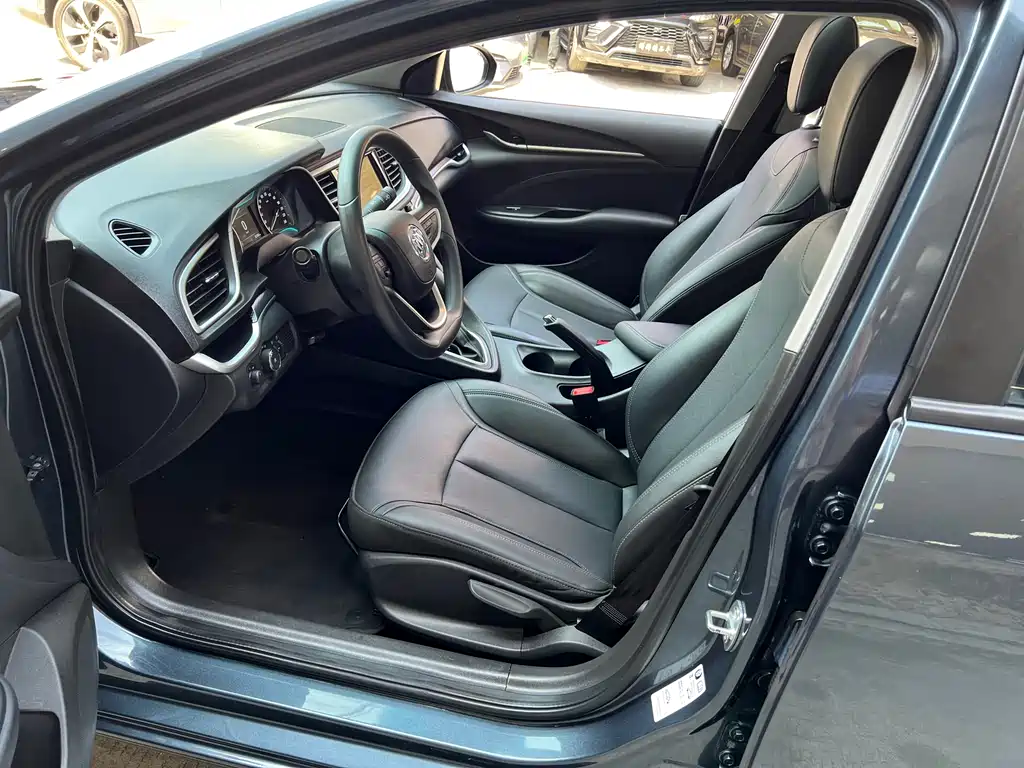 Yinglang 2021 model model 1.5L automatic elite model купить на сайте DeffCars