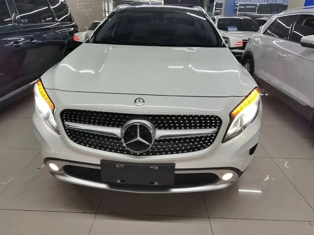Mercedes-Benz GLA 2016 GLA 220 4MATIC Fashion Model купить на сайте DeffCars
