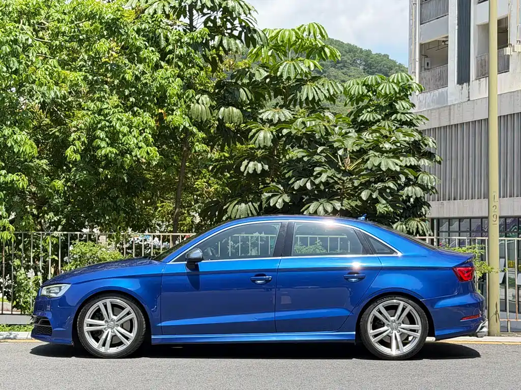 Audi S3 2015 S3 2.0T Limousine купить на сайте DeffCars