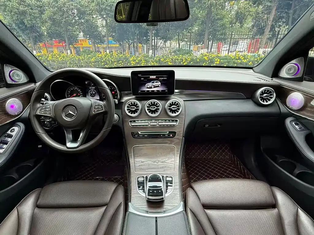 Mercedes-Benz GLC 2018 GLC 300 4MATIC luxury model купить на сайте DeffCars