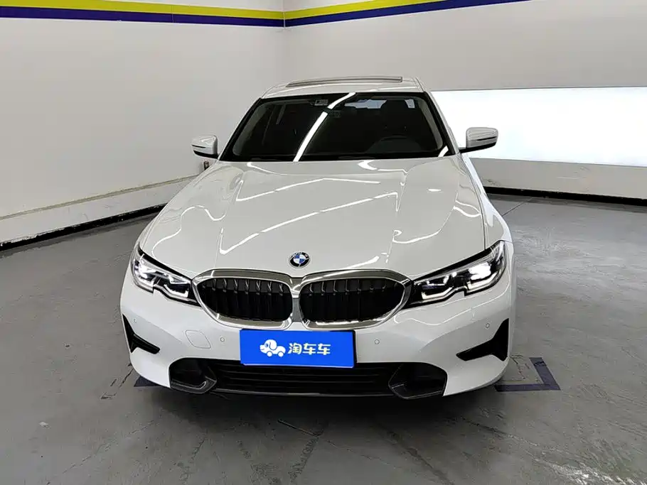BMW 3 Series 2021 320i Sports Package купить на сайте DeffCars