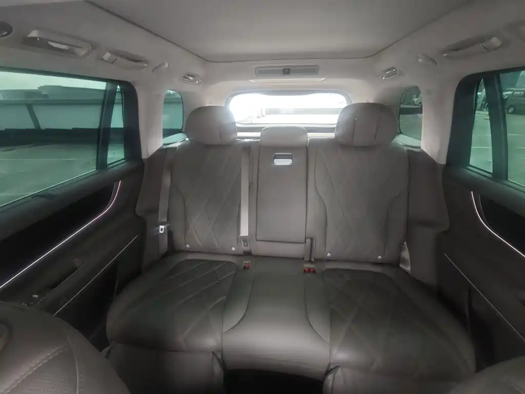 Wenjie M9 2025 extended range Ultra version 52kWh 5-seat version 192-line lidar) купить на сайте DeffCars