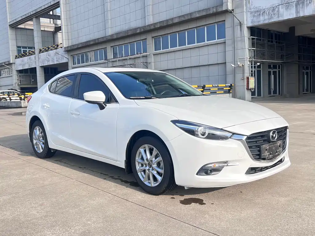 Mazda3 Angkesela 2019 Cloud Control Edition Sedan 1.5L Automatic Luxury Type National V купить на сайте DeffCars