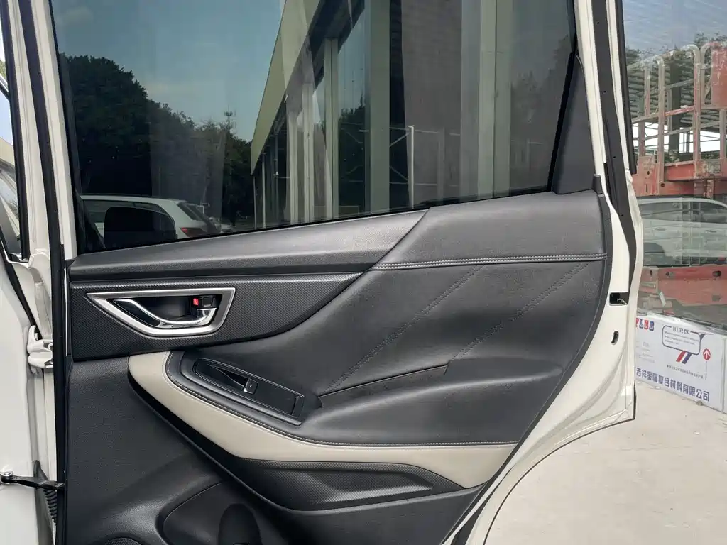 Forester 2022 2.0i AWD Deluxe Edition EyeSight купить на сайте DeffCars