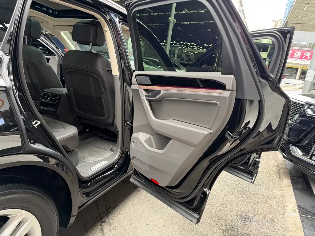 Touareg 2023 2.0TSI Ruishang Edition купить на сайте DeffCars