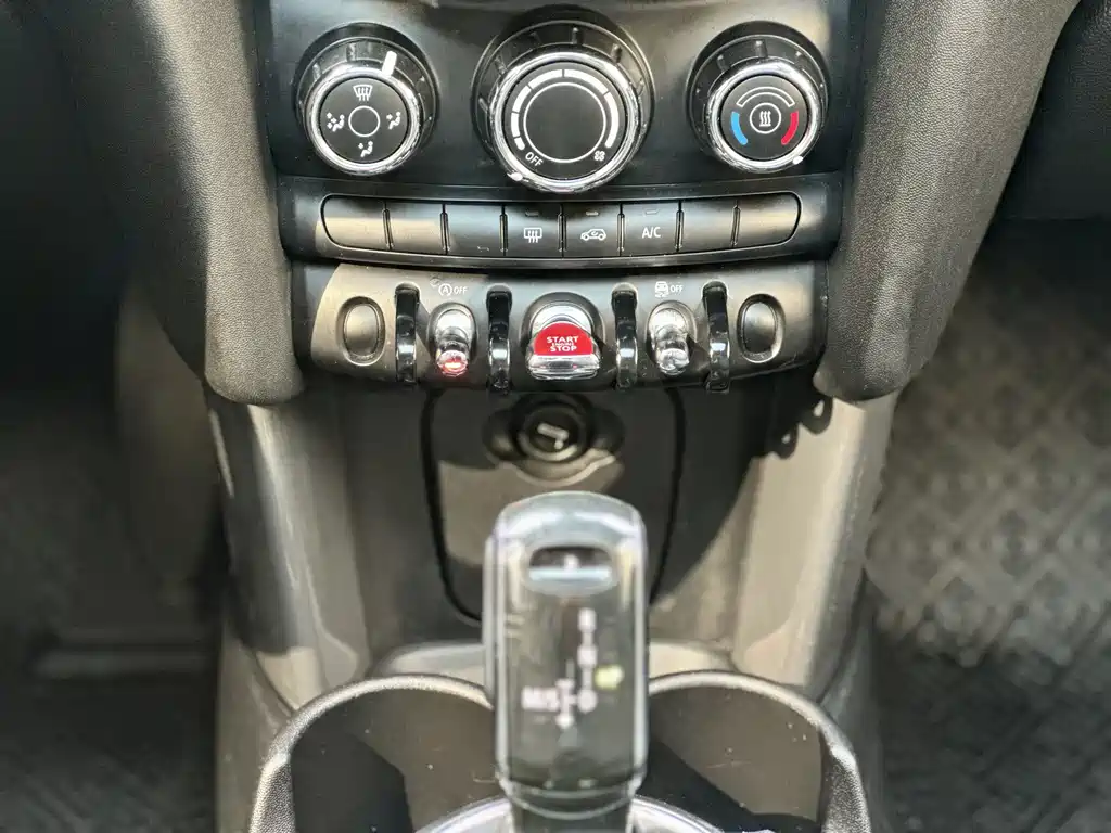 MINI 2018 1.5T ONE PLUS купить на сайте DeffCars