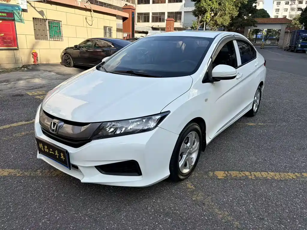 Fengfan 2017 1.5L CVT Elite Edition купить на сайте DeffCars
