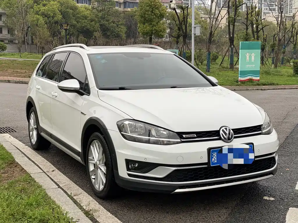 Golf (Imported) 2019 1.8TSI Travel Edition купить на сайте DeffCars