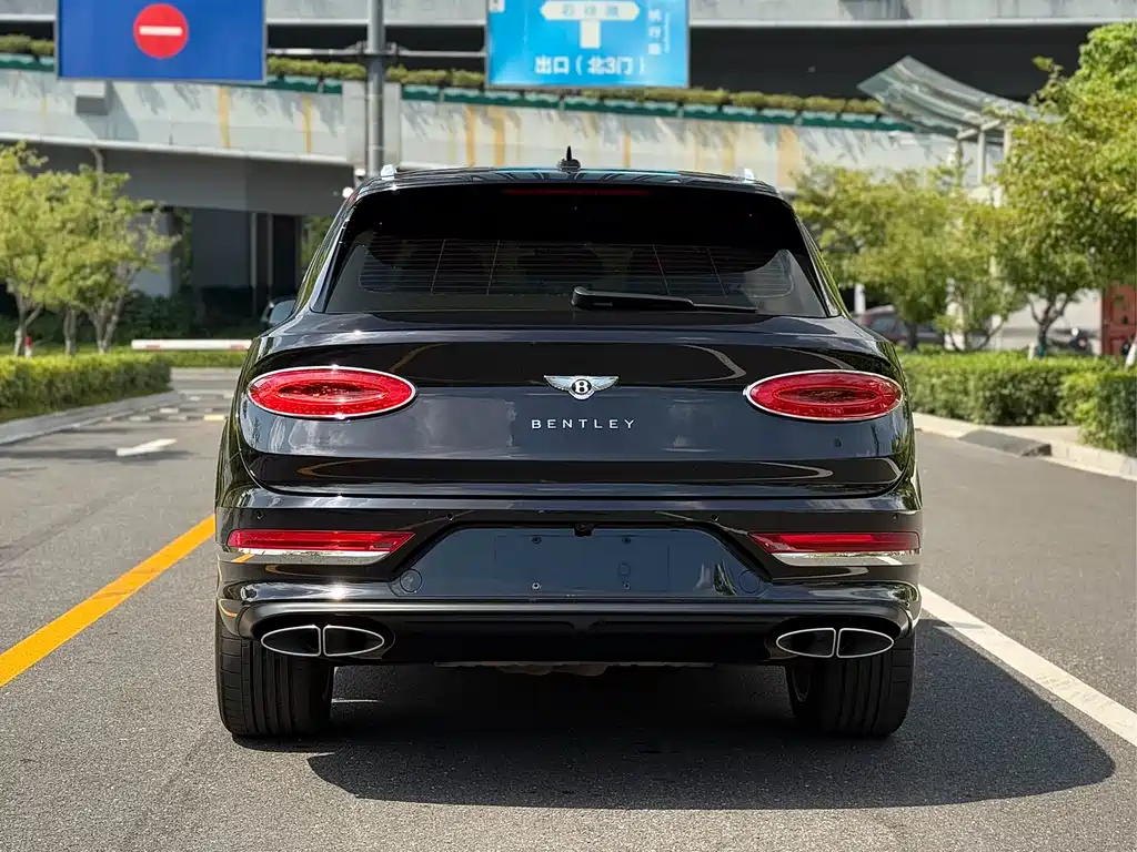 Bentayga 2021 4.0T V8 купить на сайте DeffCars