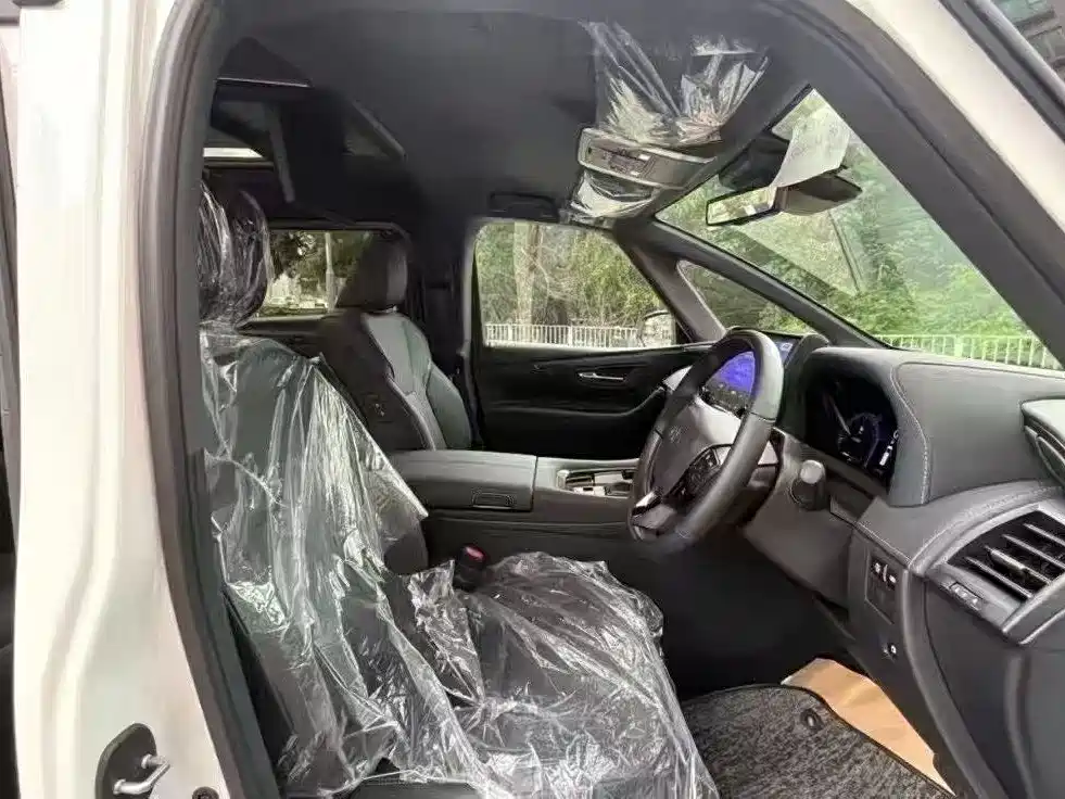 Alfa 2025 Dual Engine 2.5L Premium Gold Edition купить на сайте DeffCars