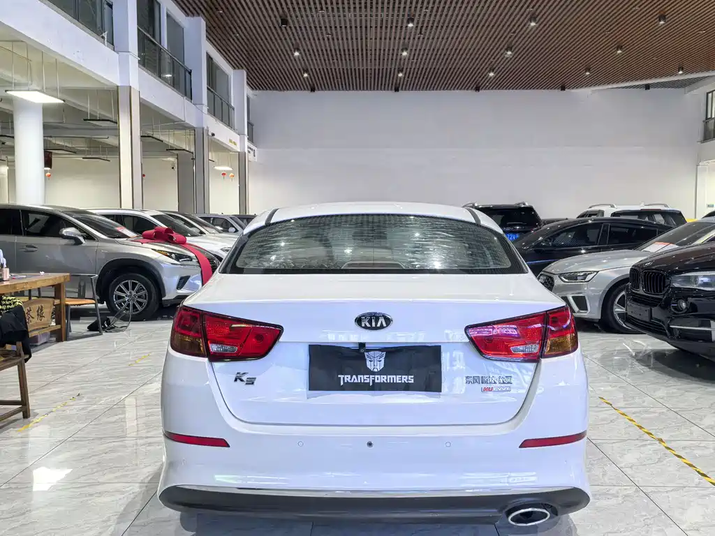 Kia K5 2015 2.0L automatic GL купить на сайте DeffCars