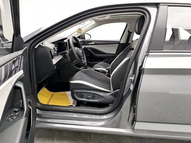 Jetta VA7 2025 1.4T automatic first come first served version купить на сайте DeffCars