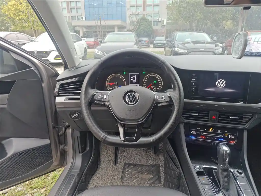 Bora 2021 1.5L Automatic Elite Intelligent Edition купить на сайте DeffCars