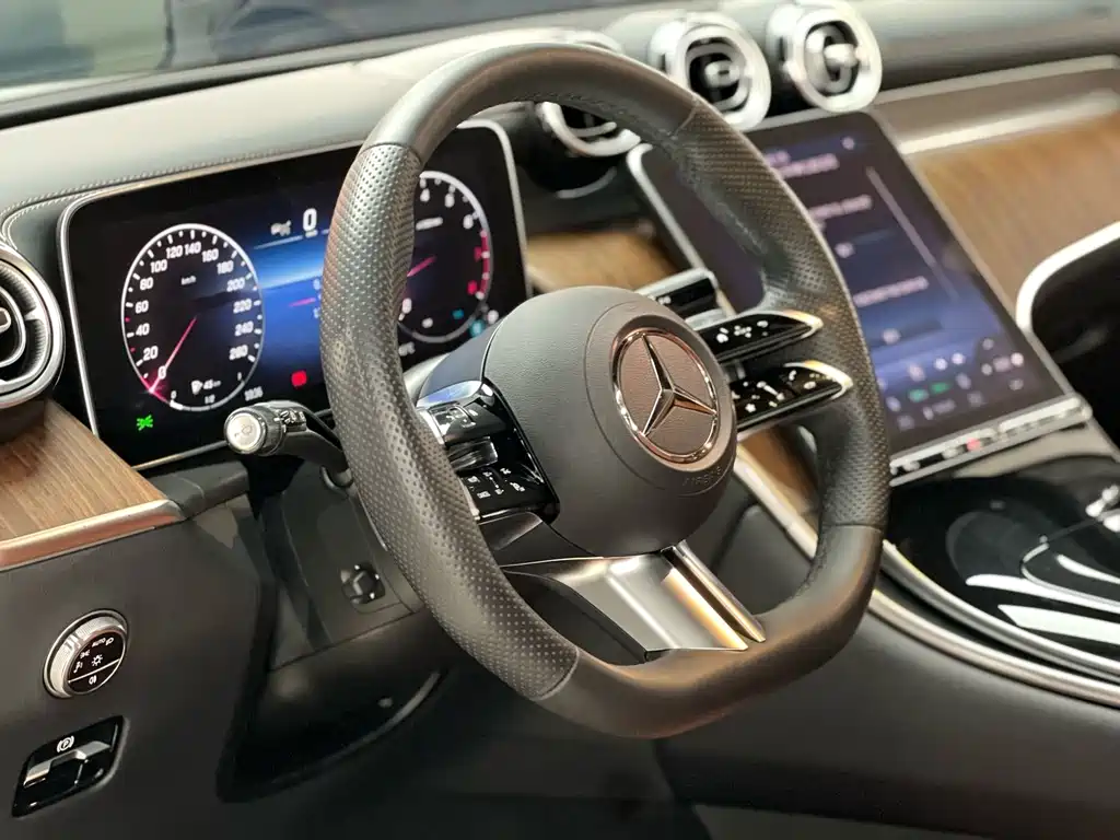 Mercedes-Benz GLC 2023 GLC 300 L 4MATIC Dynamic 5-seater купить на сайте DeffCars
