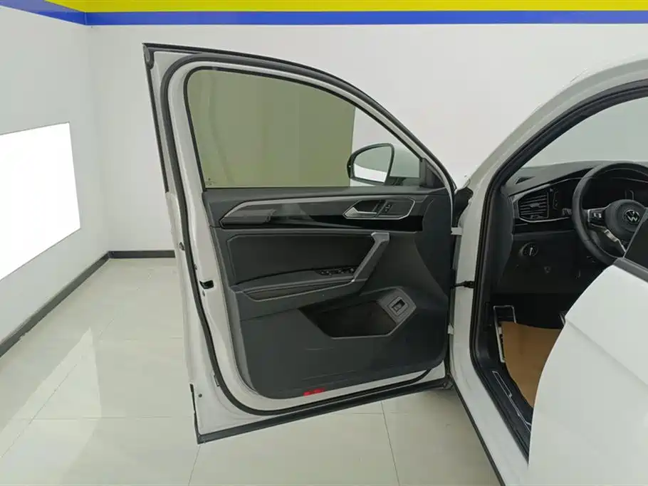 Tanyue 2022 380TSI four-wheel drive R-Line intelligent version купить на сайте DeffCars
