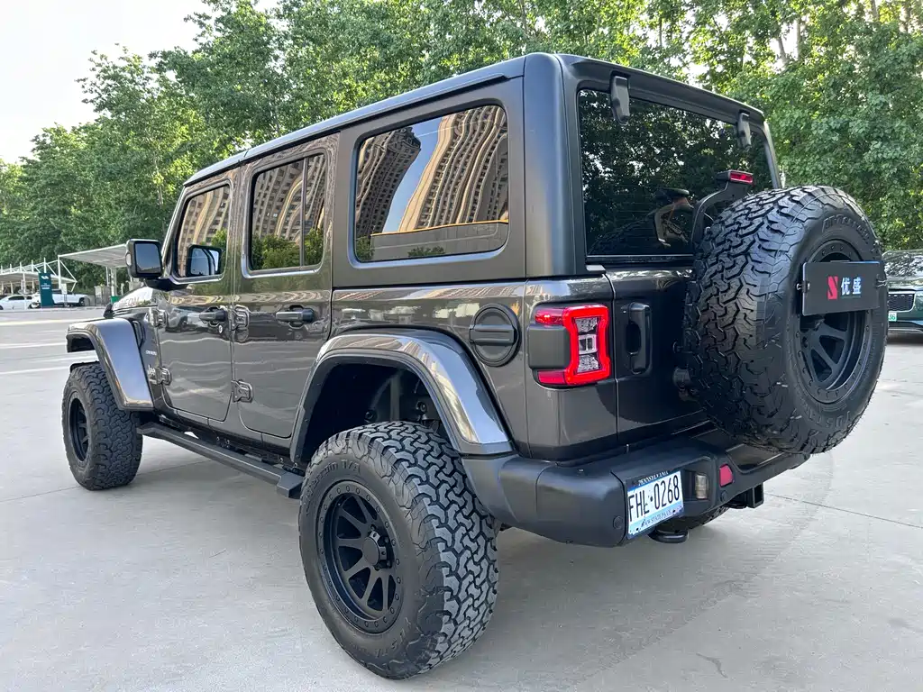 Wrangler 2021 2.0T Sahara four-door version купить на сайте DeffCars