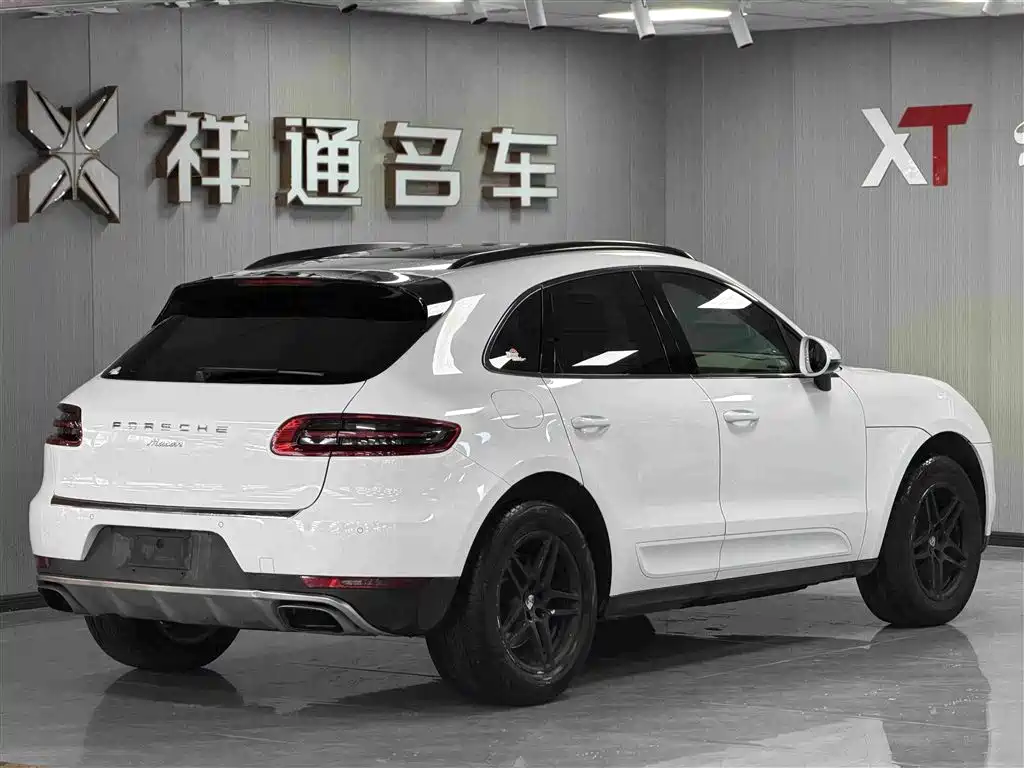 Macan 2016 Macan 2.0T купить на сайте DeffCars