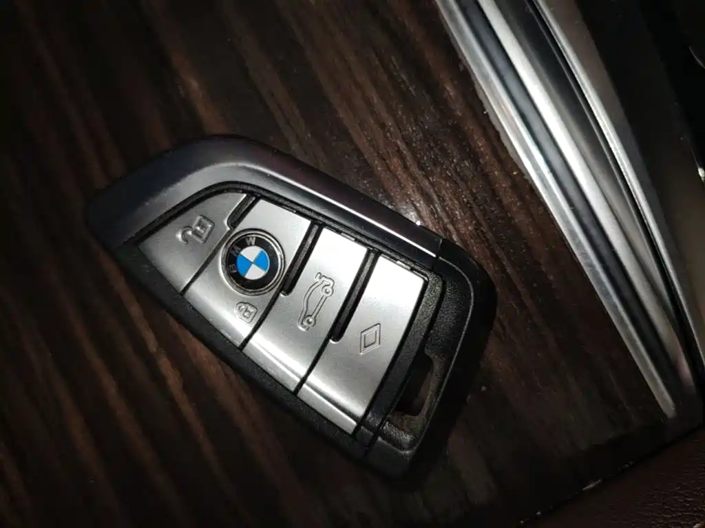 BMW 5 Series 2022 facelift 530Li leading model luxury package купить на сайте DeffCars