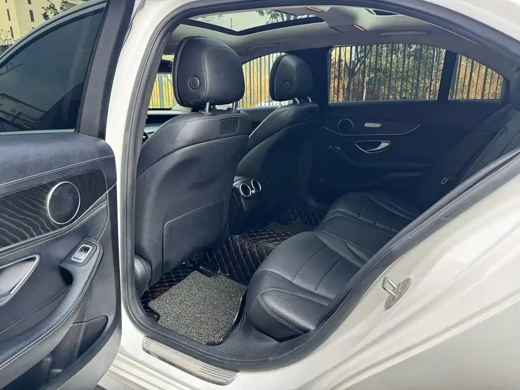 Mercedes-Benz C-Class 2016 C 200 L Sports купить на сайте DeffCars