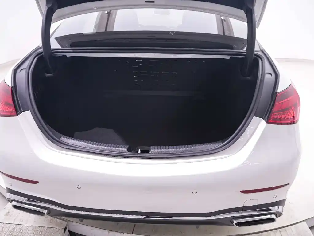 Mercedes-Benz C-Class 2024 facelift C 260 L sports version купить на сайте DeffCars