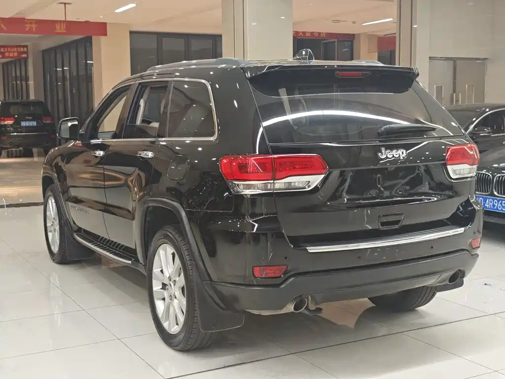 Grand Cherokee imported 2017 3.6L Elite Navigation Edition купить на сайте DeffCars