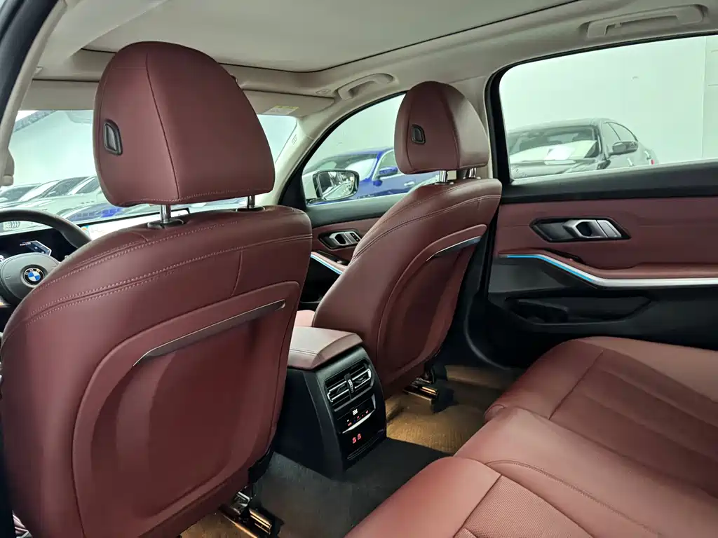 BMW 3 Series 2023 325Li M Sports Package купить на сайте DeffCars