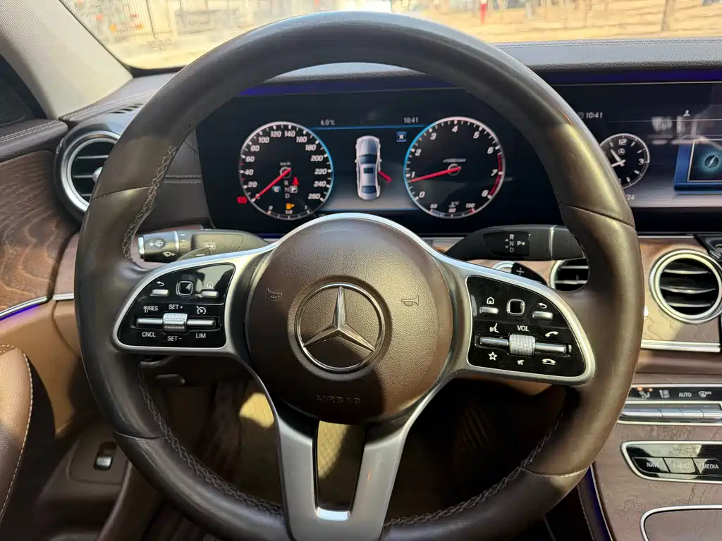 Mercedes-Benz E-Class 2019 E 300 L Fashion купить на сайте DeffCars