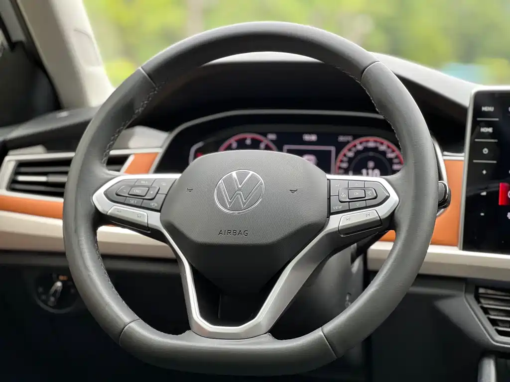Bora 2023 200TSI DSG Yuexing Edition купить на сайте DeffCars